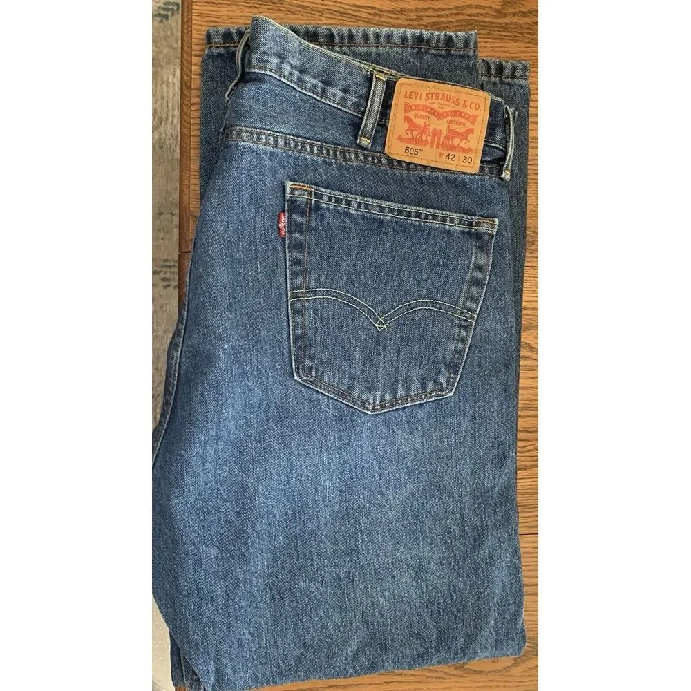 Levis elevate your